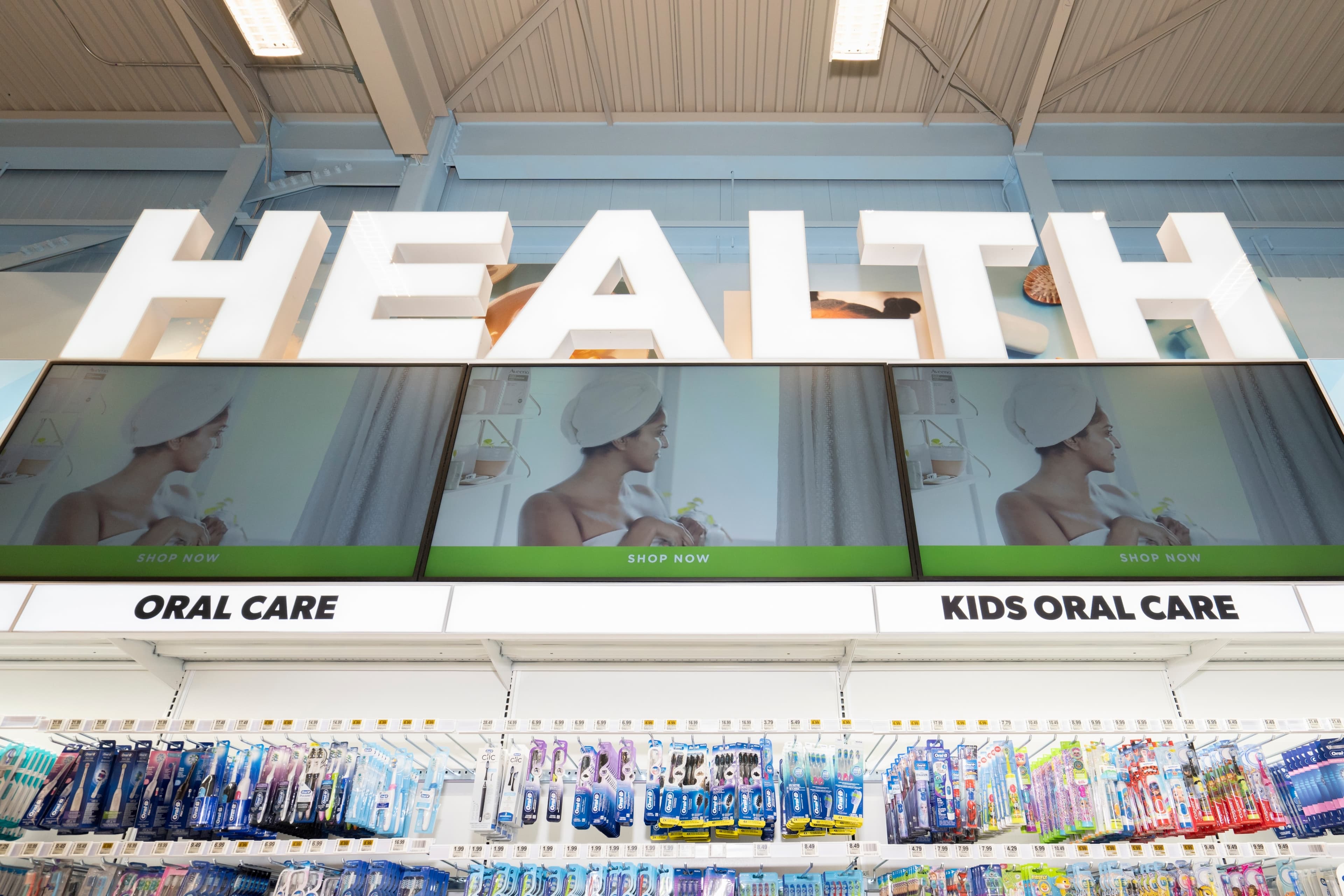 Retail media in grocery store